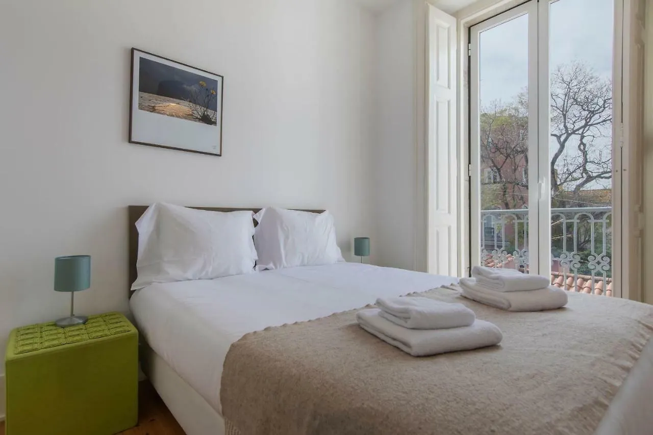 Apartment Lovelystay - Sunny Santa Catarina I Lisbon