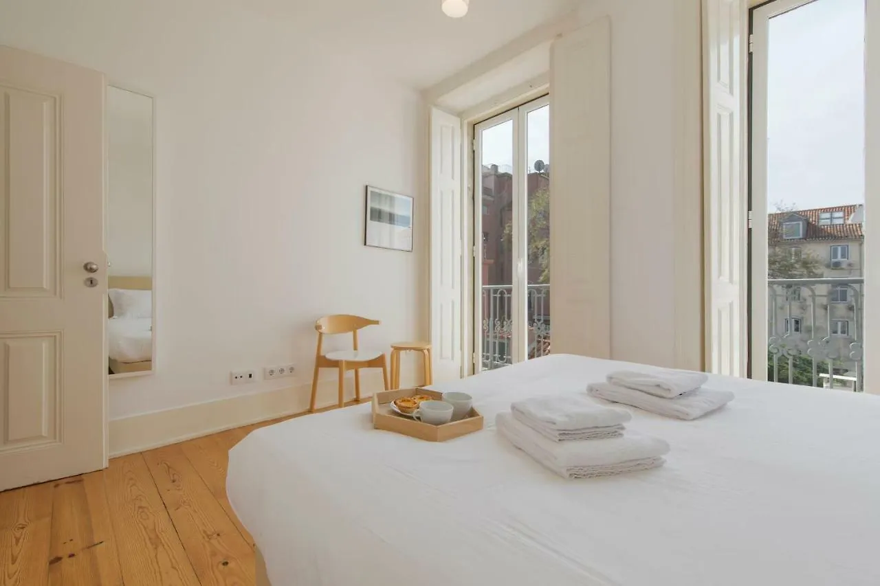 Lovelystay - Sunny Santa Catarina I Lisbon Apartment